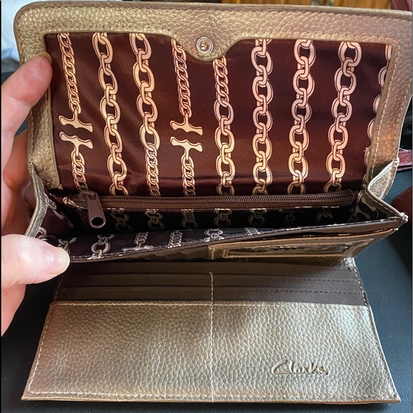 Tignanello for Clark’s Leather Wallet Organizer - Picture 2 of 4